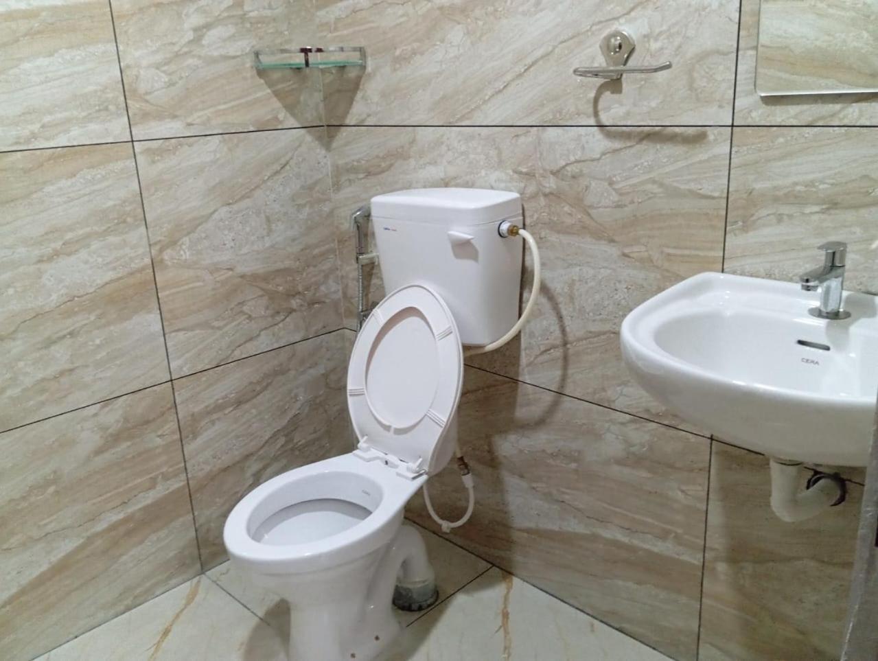 Kochi The Bunkhouse Lodge & Hostel חדר תמונה